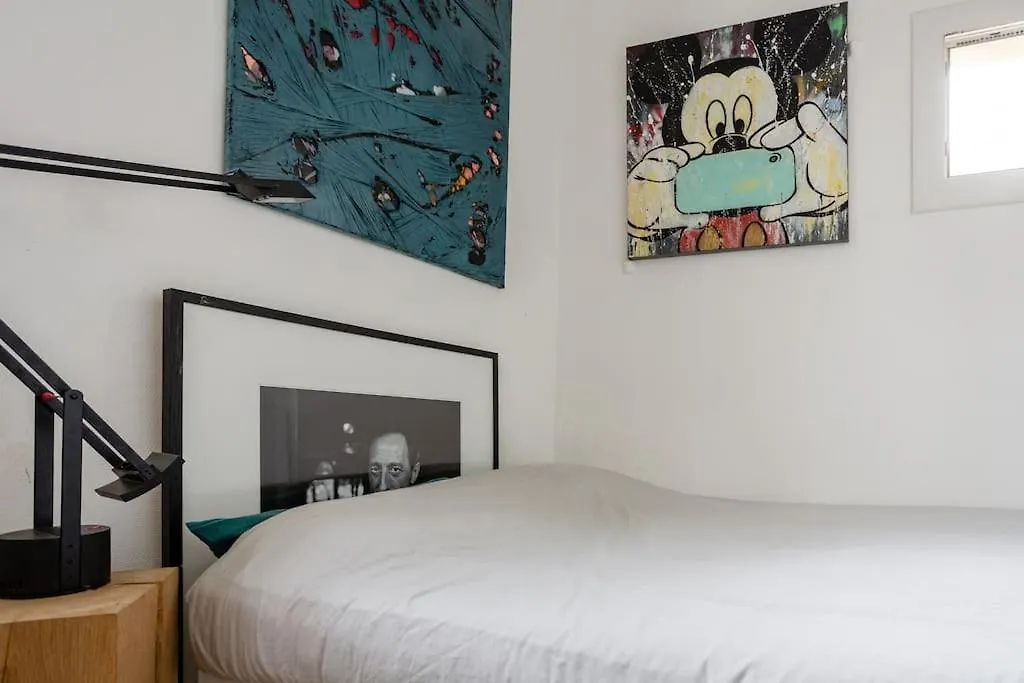 Nid Artistique Et Cosy Au Coeur De St Germain Des Pres, Paris 6 Apartment